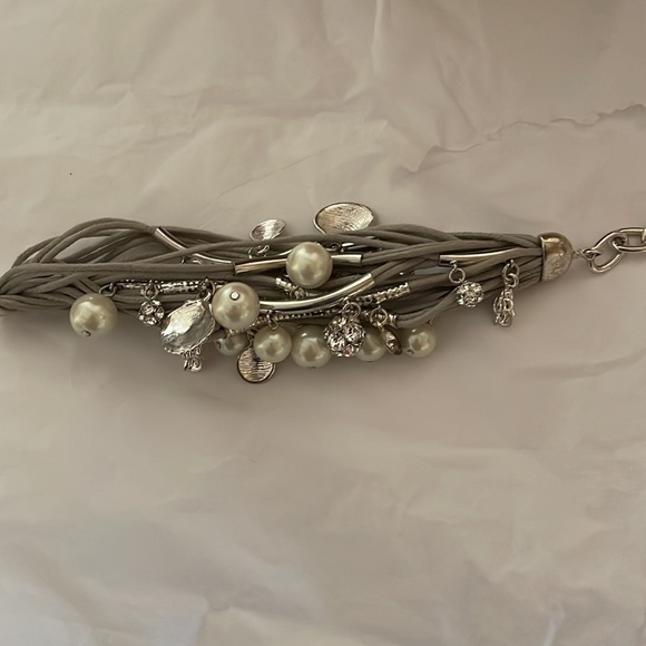 Multi Strands With Faux Pearls Crystal Rhinestones Charms Bracelet - Picture 4 of 7